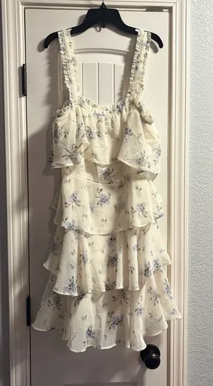 STOIIA Tiered Mini Dress Womens L Cream Blue Floral Ruffle Strap Chiffon‎ Flowy thumbnail 1