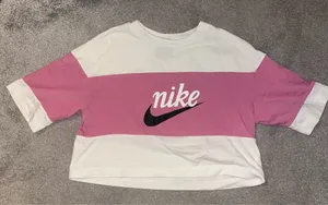 Nike Crop Top thumbnail 1