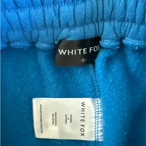 White Fox Offstage Sweatpants Azure Size S in Blue Peach thumbnail 3
