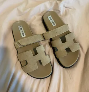 Steve Madden Sandals thumbnail 1