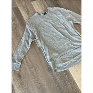 Nike Dri-FIT Gray Crewneck Sweatshirt Womens XL Just Do It Sleeve Pullover Top thumbnail 4