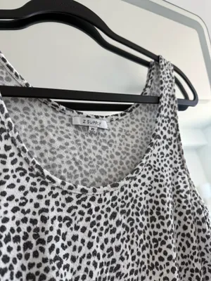 Black and white dress Size XS thumbnail 2