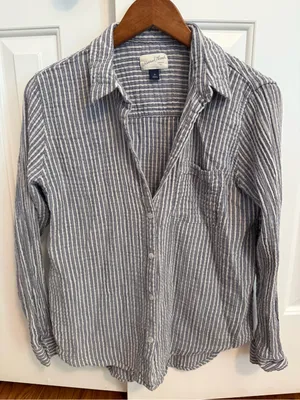 Universal Threads 100% Cotton Striped Collar Button Down Long Sleeve - Medium thumbnail 1