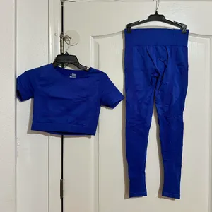 Amazon Royal Blue Workout set thumbnail 1