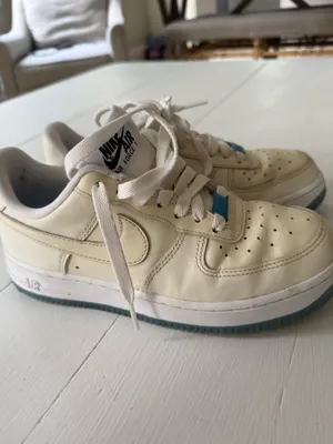 Women’s Nike Air Force 1, color change pastel size 6 thumbnail 13