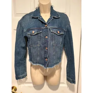 ZARA Trafaluc Cropped Denim Jacket Distressed Raw Hem Blue S 5252/215/400 thumbnail 2