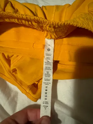 Lululemon Hotty Hot 4.0” Shorts thumbnail 2