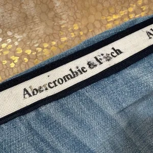 Abercrombie & Fitch Skinny Logo Simone High Rise Ankle Jeans 2/26 thumbnail 5