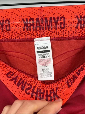 GYMSHARK Apex Seamless Low Rise Shorts Red S thumbnail 2