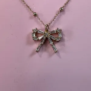 Betsey Johnson Rose Gold Crystal Bow Pendant Necklace 491985CB111 NIB thumbnail 3