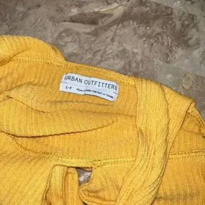 Urban outfitters Criss Cross yellow crop top size S thumbnail 3