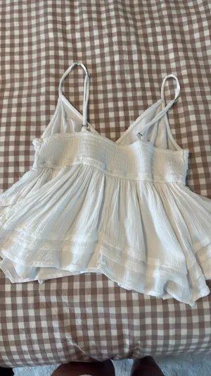 White tank top hollister  thumbnail 3