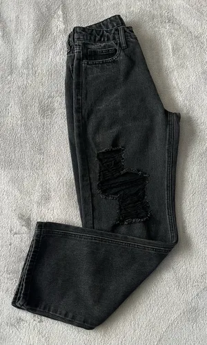 Princess Polly Ripped Black Jeans thumbnail 2