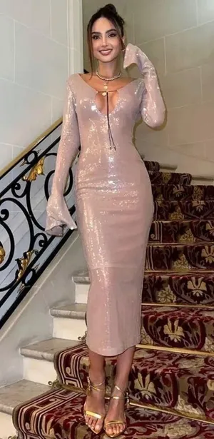 NEW Alix Earle Gold Sequin Open Back Cocktail Midi Dress thumbnail 4
