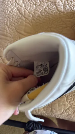 Nike Blazer Sneakers Women’s thumbnail 2