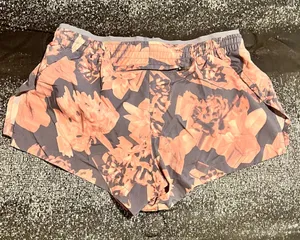 Womens XS Nike Dri Fit Athletic/Casual Shorts w/biker shorts 3" thumbnail 1