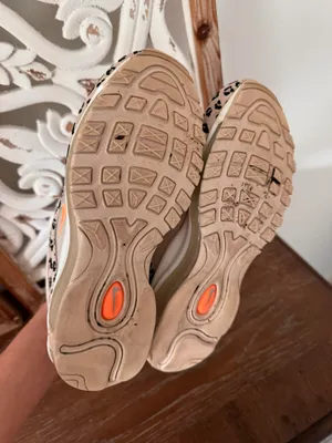 Nike sneakers thumbnail 3