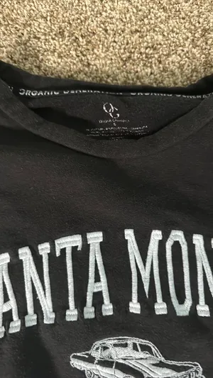 Black crew neck thumbnail 2