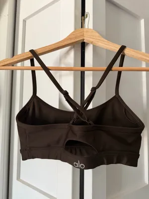 Alo Yoga Airlift Espresso Set Intrigue Bra + High-Waisted Leggings thumbnail 6