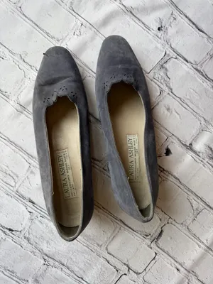 Vintage 1980s Laura Ashley Blue Suede Pumps Made In Italy Size 38 Cottage Core thumbnail 4