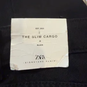 Zara The Slim Cargo in Black Denim Jeans Sz 34 NWT Slim Leg Mid Rise thumbnail 5