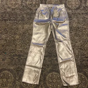 Good American Good Icon Metallic Faux Leather Size 8/29 thumbnail 2
