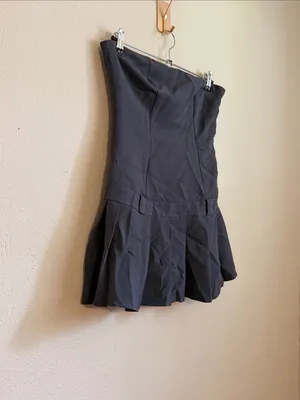 EDIKTED Pleated Drop Waist MINI DRESS‎ in Dark Gray Size Medium NWT thumbnail 3