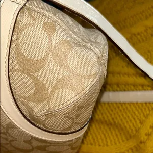 Coach Beige Signature Monogram Coated Canvas Crossbody/ Shoulder Bag thumbnail 12