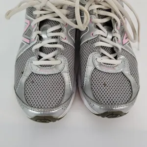 New Balance Womens Susan G Komen WW665KM Size 8 Gray Breast‎ Cancer Sneakers thumbnail 3