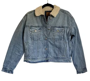 NWT American Eagle Outfitters Fleece Lined Trucker Denim Jacket in‎ Blue thumbnail 1