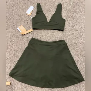 NWT Reformation Active Sports Bra and Skort Set in Fern Green thumbnail 6