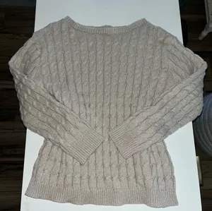 Cute!!! Cream Cable knit Sweater Tan thumbnail 2