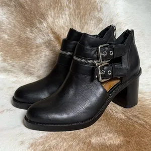 Dolce Vita Buckle Black Leather Biker Bootie Size 8 A22‎ thumbnail 2