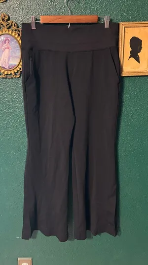 Athleta Black Pull On High Rise Trousers Sz Medium Petite thumbnail 1