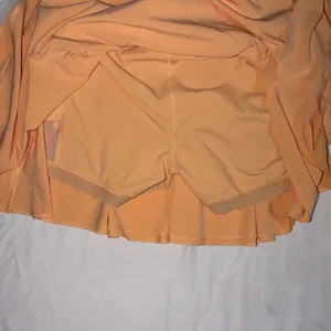 Lululemon Orange court rival skirt long Size 10 thumbnail 3