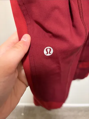 Lululemon Box it Out Tight Burgundy size 6 thumbnail 4
