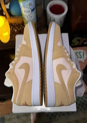 Nike Air Jordan 1 Low SE Women’s thumbnail 3