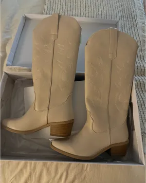 Pink Lily Charlotte Stone Leather Boots thumbnail 1