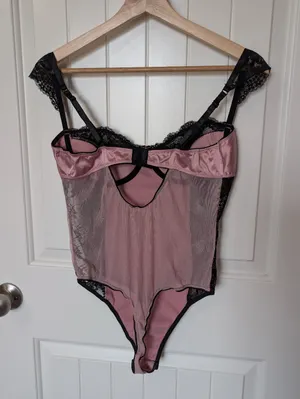 Frederick’s of Hollywood Ilana Stain and Lace Bodysuit Large Pink/Black thumbnail 2
