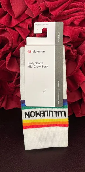 Lululemon One  daily studs mid crew rainbowsock size L NWT thumbnail 1