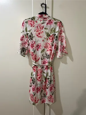 Show me Your MuMu Brie Robe Pink Floral Robe thumbnail 5