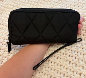 Vera Bradley Ultralight Accordion Wristlet Black Quilted Nylon Wallet thumbnail 1