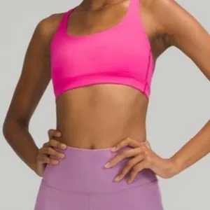 💖🆕Lululemon Sonic Hot Pink Energy Sports Bra ✨NWT✨ thumbnail 1