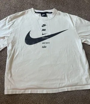Nike Graphic Tee  thumbnail 1
