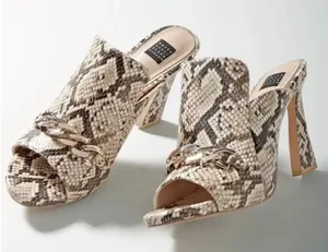 White House Black Market Snakeskin Print Chain Heel shoe‎ 6M glam boho Y2K brown thumbnail 1