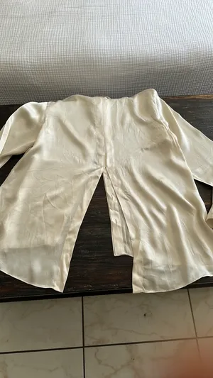 Club Monaco silk top long sleeve thumbnail 3