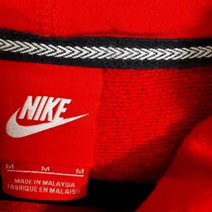Nike Women's Red Cowl Neck‎ Hoodie Athletic Casual Sweatshirt Medium thumbnail 4