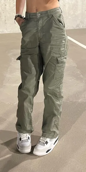 Hollister Green Cargo Pants thumbnail 1