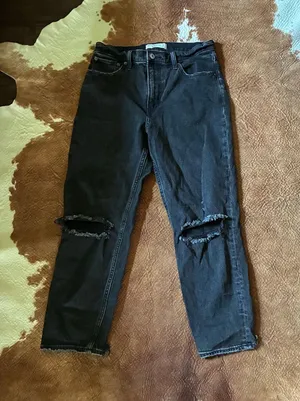 Abercrombie and Fitch the mom high rise size 27/4 S No flaws thumbnail 1
