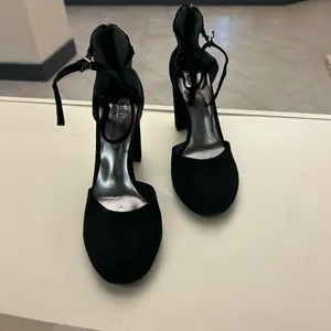 Heels Sophisticated Black Ankle Strap Heels-9 1/2 thumbnail 2